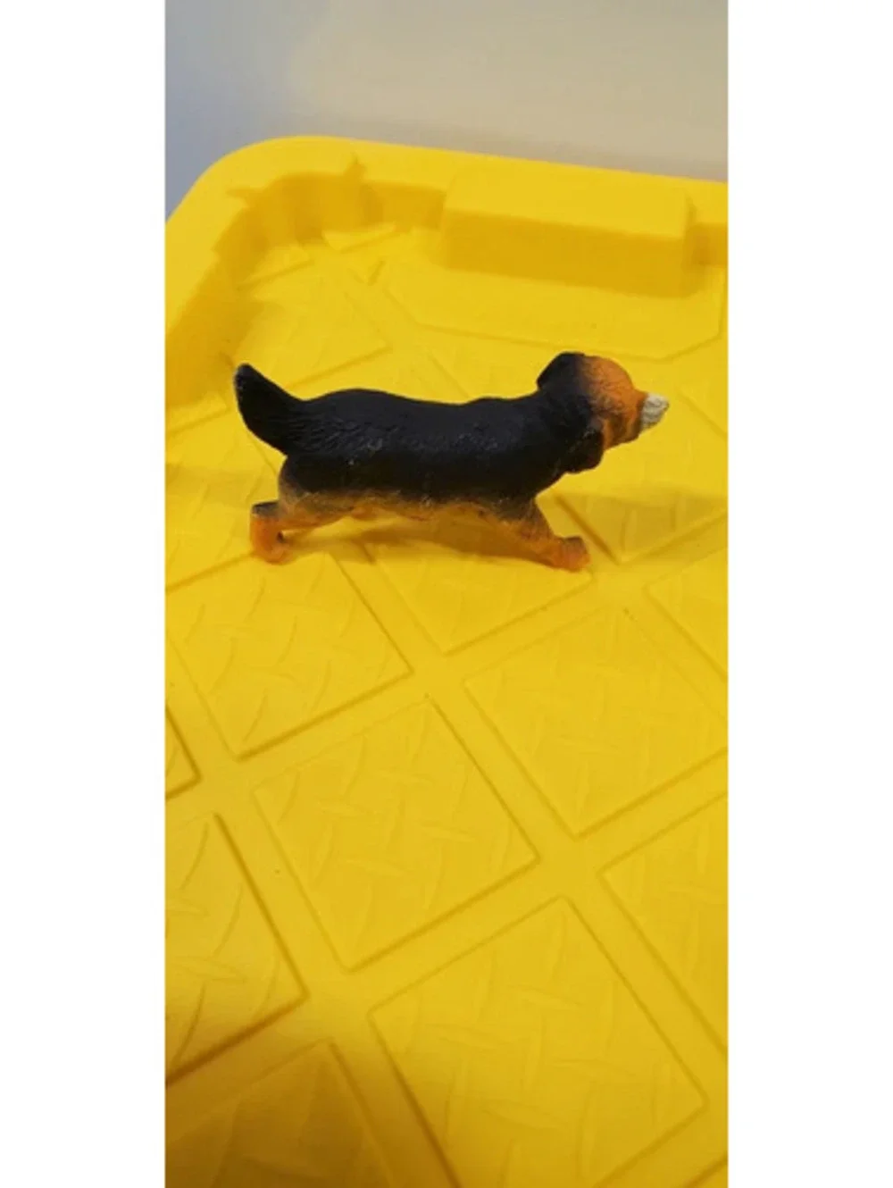 Schleich German Shepherd Puppy Dog Figurine Toy Figure Animal Farm Wildlife